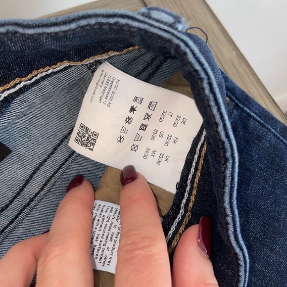 HUGO BOSS jeans dark wash 33/30 - Picture 9 of 10